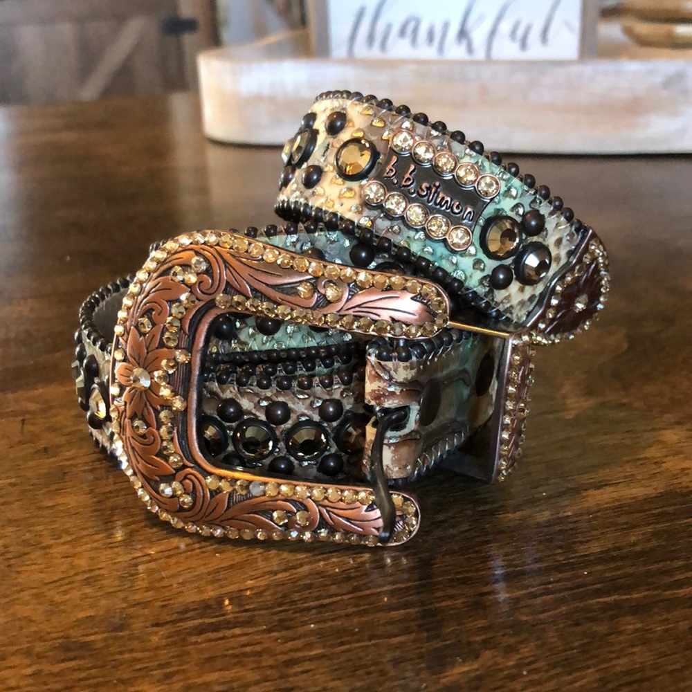 b. b. Simon belt